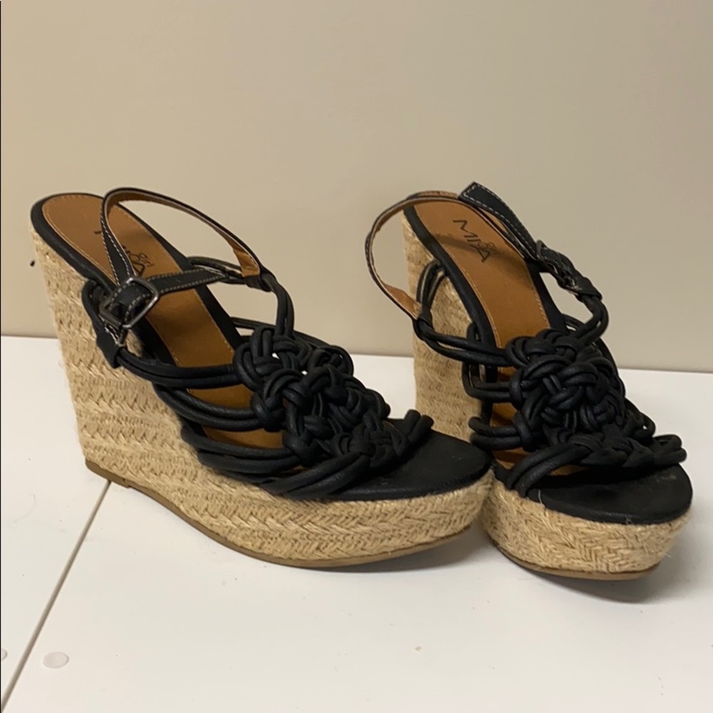 Black wedge sandal